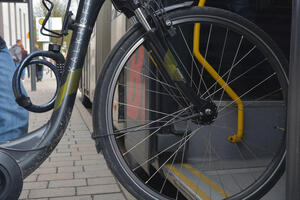 Bild vergrößern: Mit Beginn der Sommerferien ist die Fahrradmitnahme auf allen innerstädtischen Buslinien im Stadtgebiet Ingolstadt kostenlos möglich.