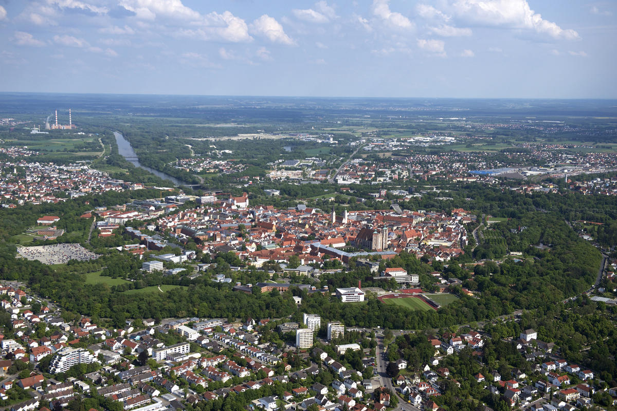 Luftaufnahme von Ingolstadt und der Region