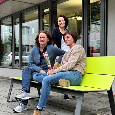 Bild vergrößern: Ansprechpartnerinnen von links nach rechts: Brigitte Turinsky (Quartiersmanagement), Ingrid Urich (Stadtteilbüro), Berit Haußmann (Quartiersmanagement)