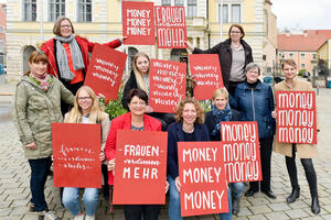 Aktionsbündnis "money, money, money - Frauen verdienen mehr!"