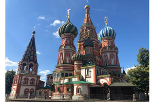Bild vergrößern: Basilius-Kathedrale im Zentralbezirk Moskau