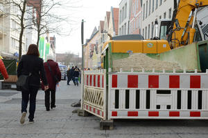 Bild vergrößern: Baubeginn Sanierungsarbeiten in der Fußgängerzone