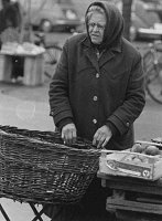 Wochenmarkt Ingolstadt 1955. Foto: Kurt Scheuerer